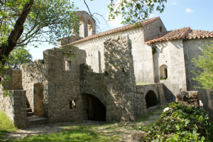 Chapelle romane Issensac