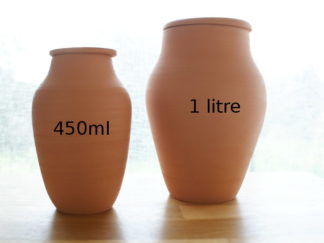pot en terre cuite microporeux pour l'arrosage